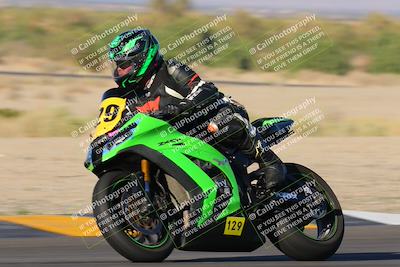 media/Oct-29-2022-CVMA (Sat) [[14c0aa3b66]]/Race 11 Amateur Supersport Open/